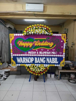Papan Bunga di Utan Panjang